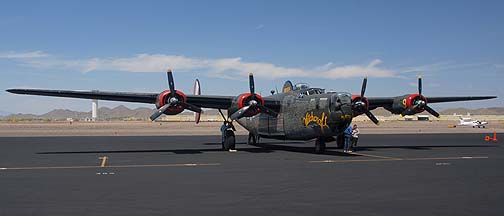 Consolidated B-24J Liberator N224J Witchcraft